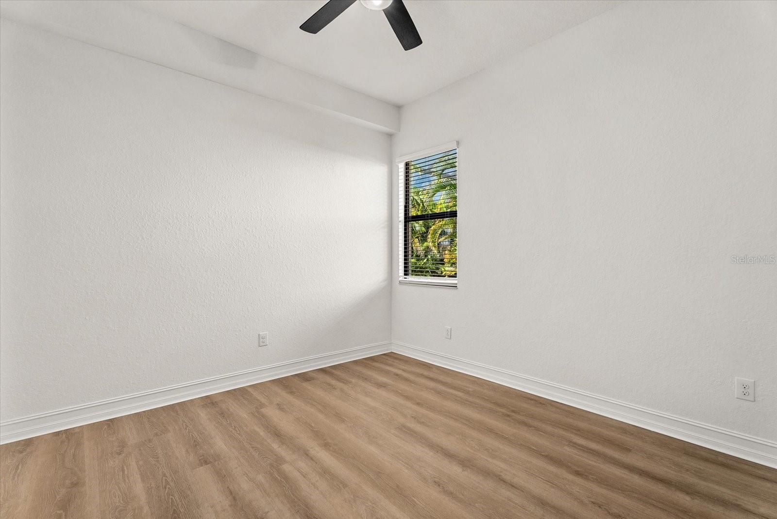 LAKEWOOD NATIONAL GOLF CULB PH II - Residential