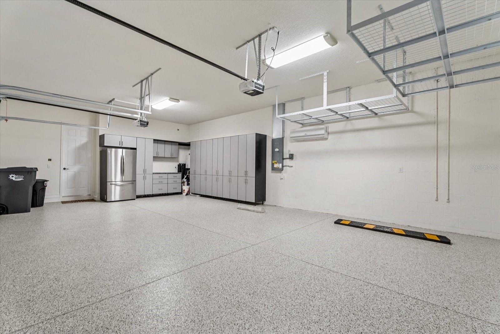 LAKEWOOD NATIONAL GOLF CULB PH II - Residential