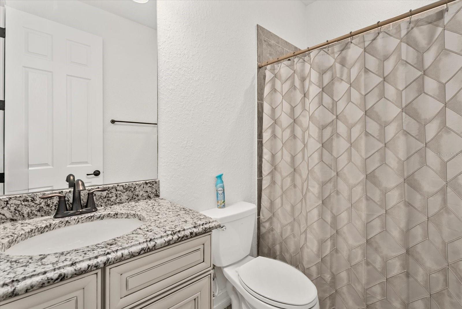 LAKEWOOD NATIONAL GOLF CULB PH II - Residential