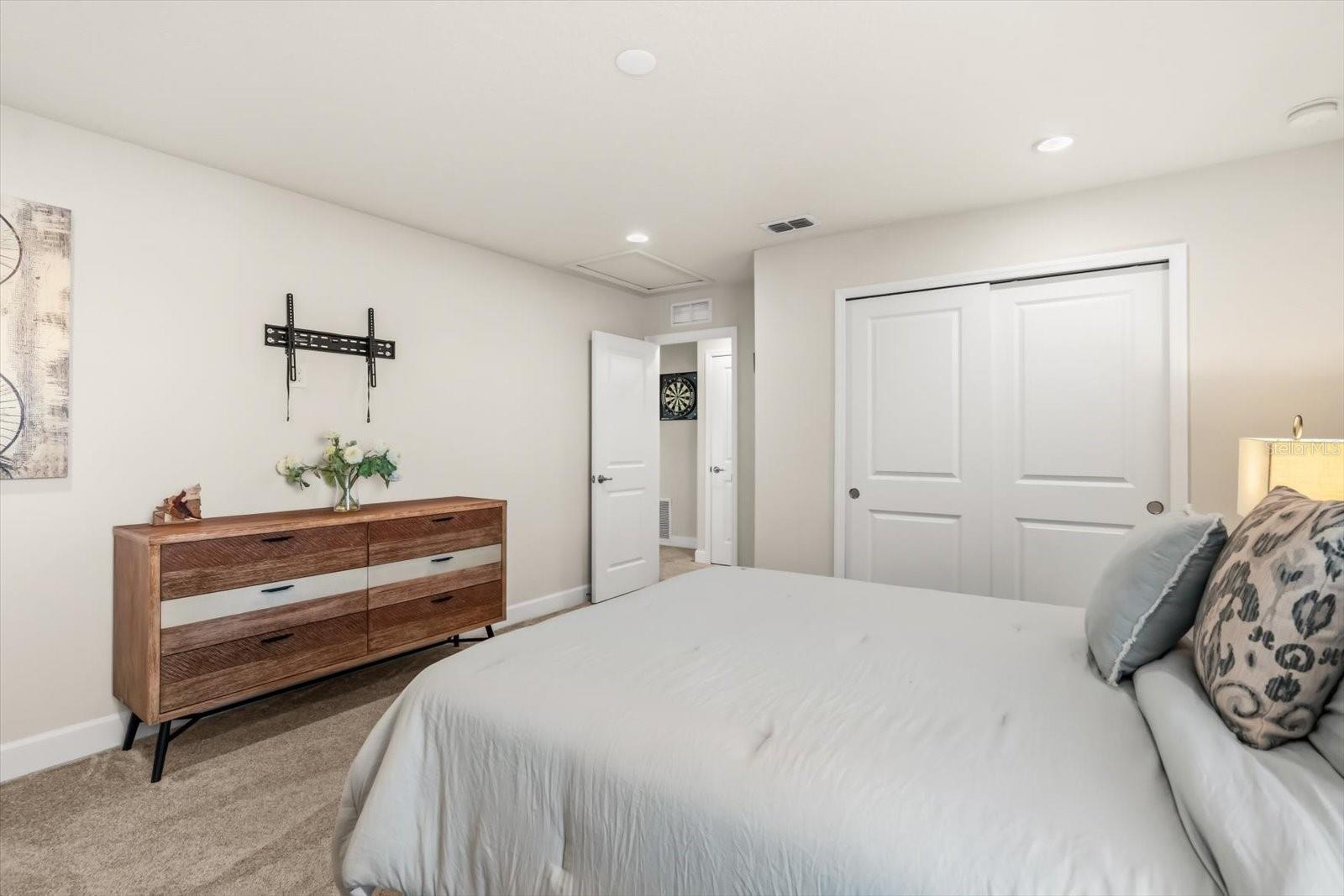 RIVERSIDE OAKS PH 2 - Residential