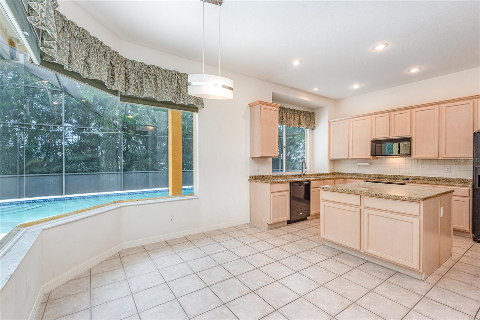 BRIDGEWATER PH 01 - Residential