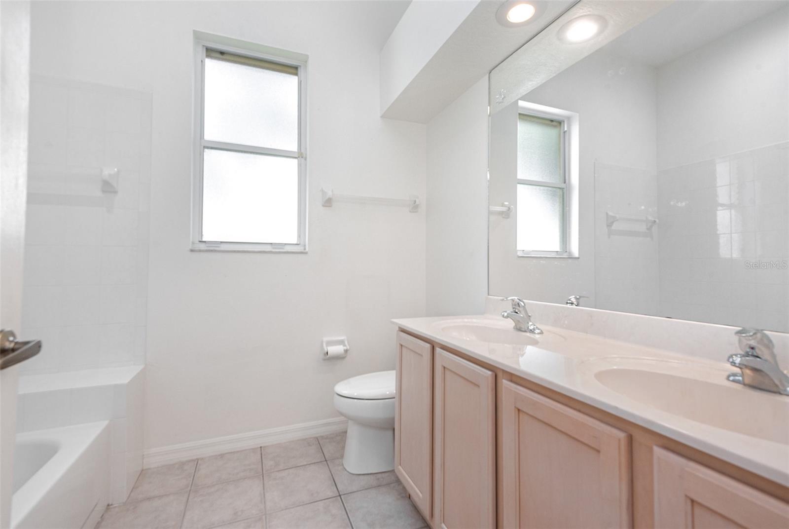 BRIDGEWATER PH 01 - Residential