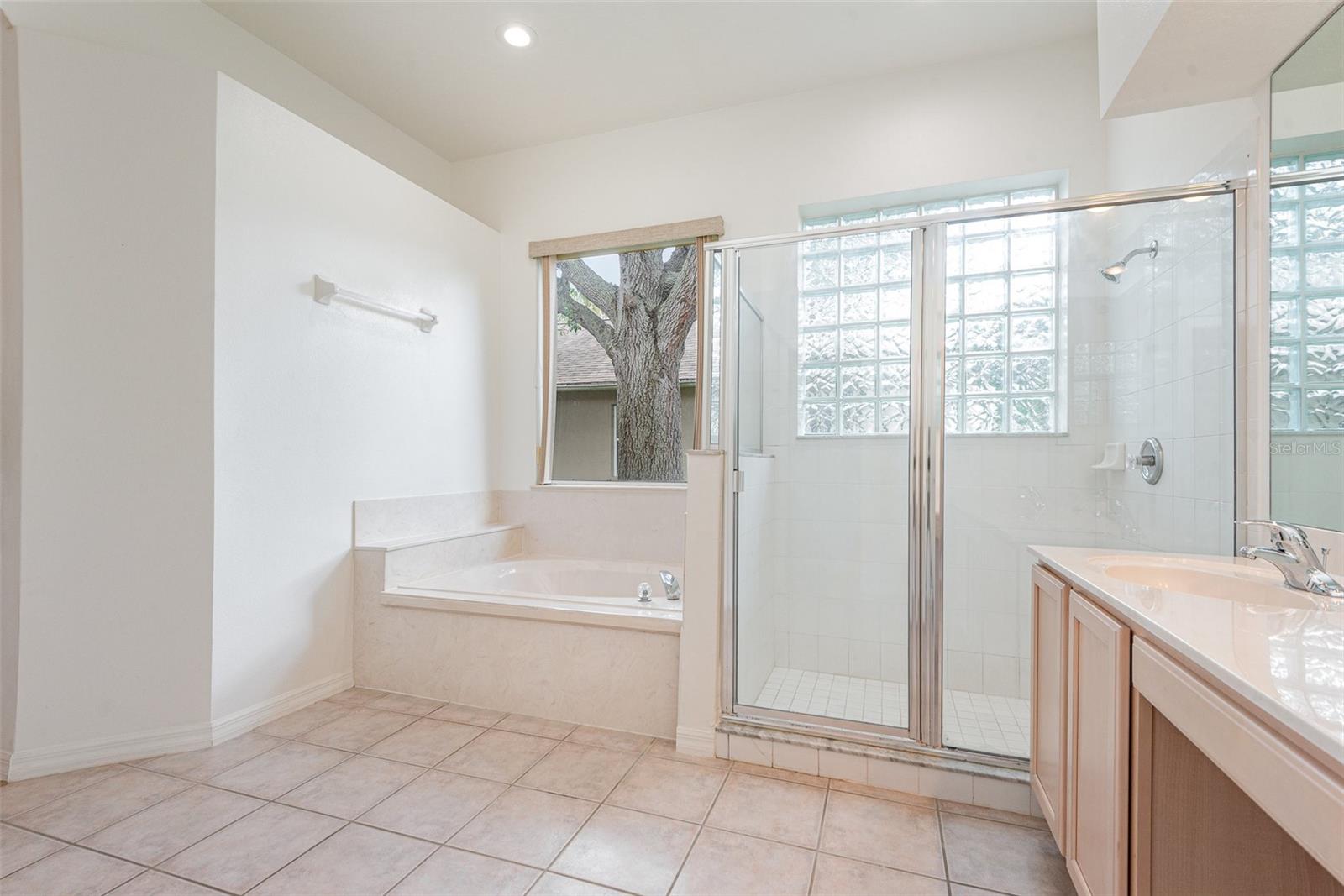 BRIDGEWATER PH 01 - Residential