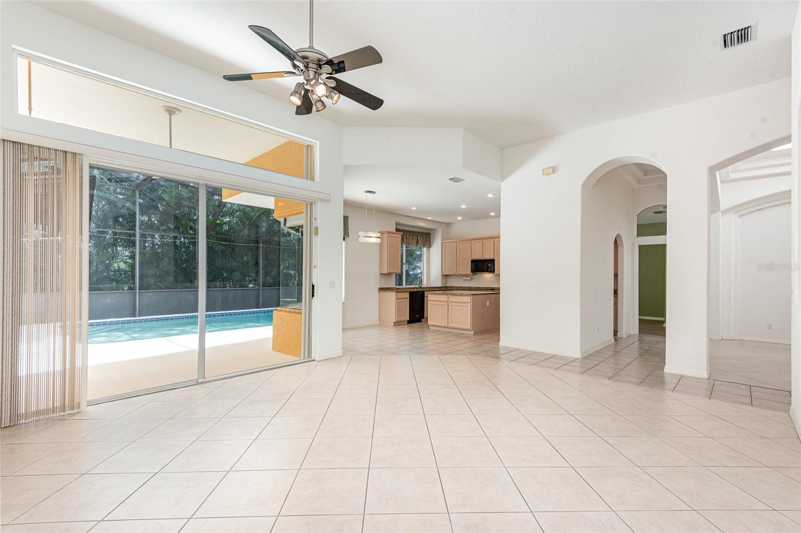 BRIDGEWATER PH 01 - Residential