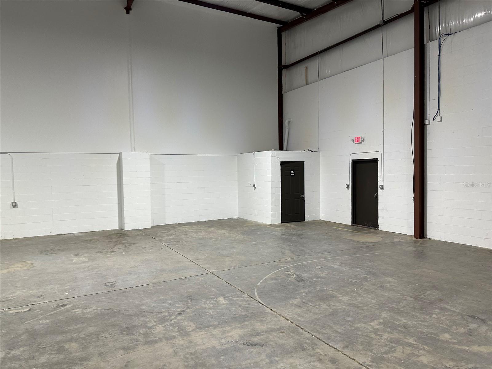 BIG SUN INDUST PARK - Commercial Lease