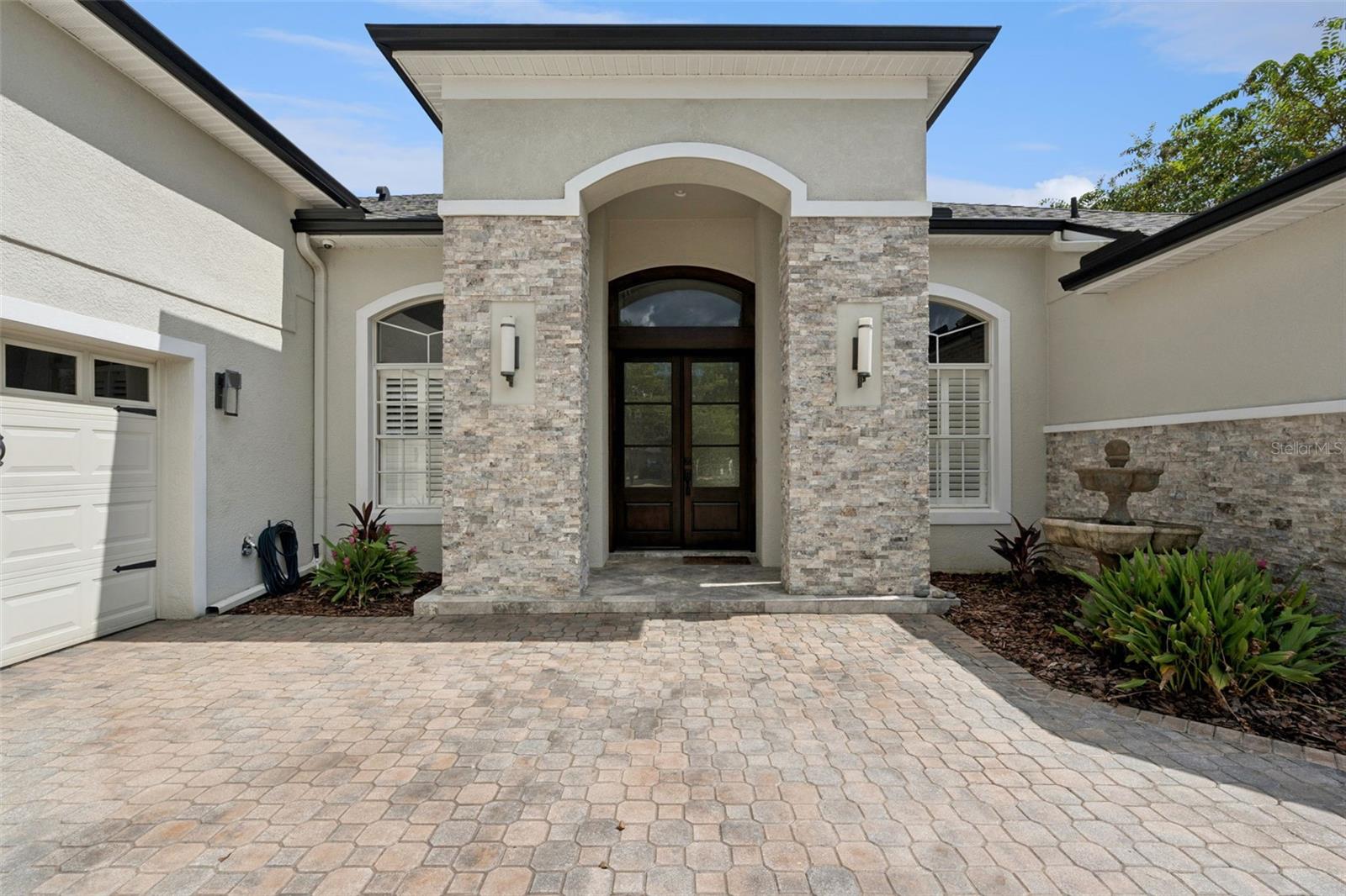 2324 FOLIAGE OAK TERRACE