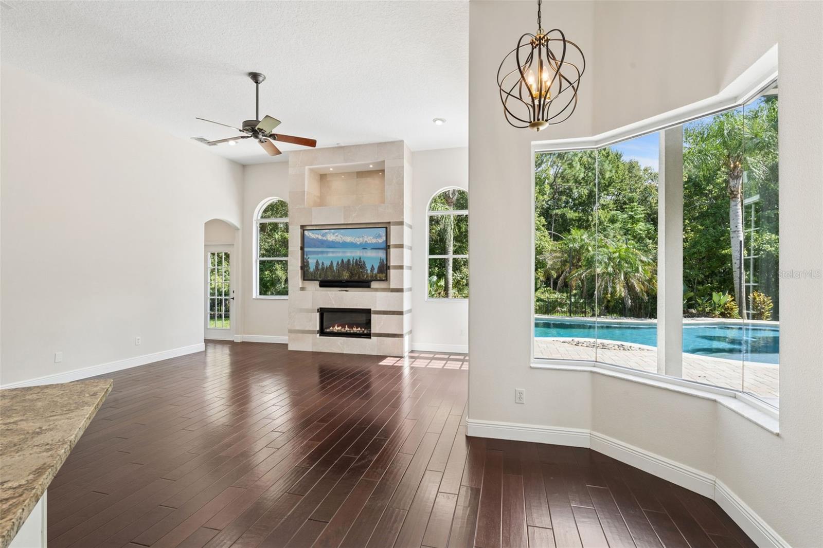 2324 FOLIAGE OAK TERRACE