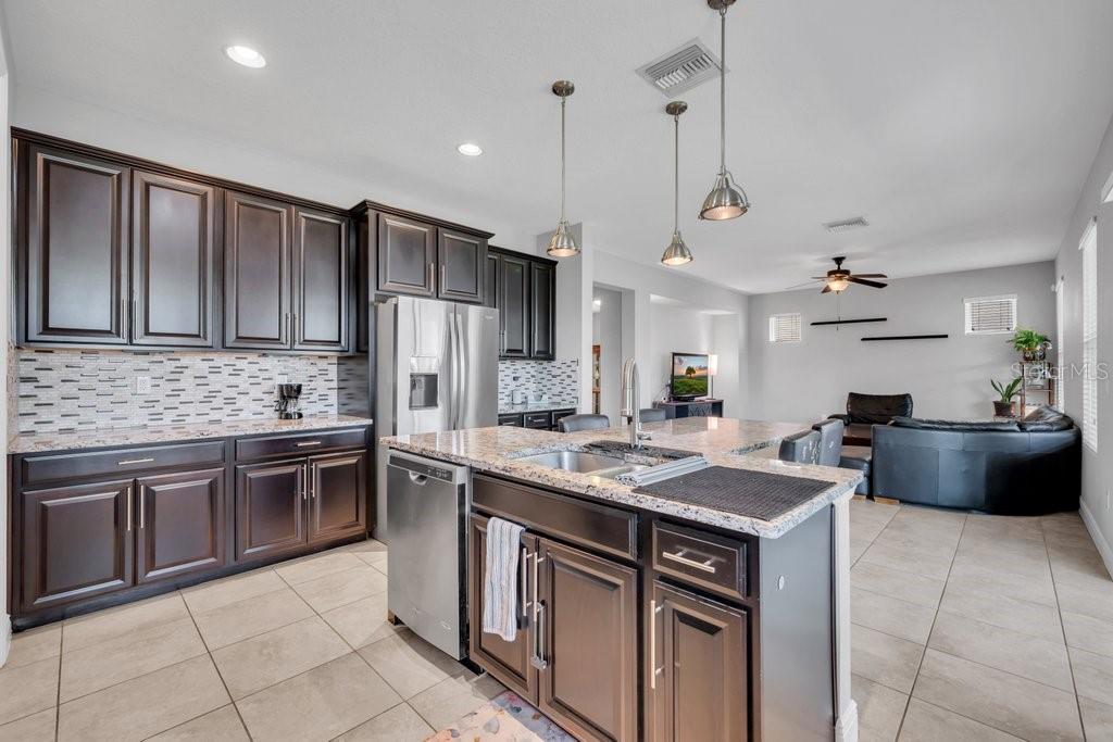 FISHHAWK RANCH WEST PH 1B/1C - Residential