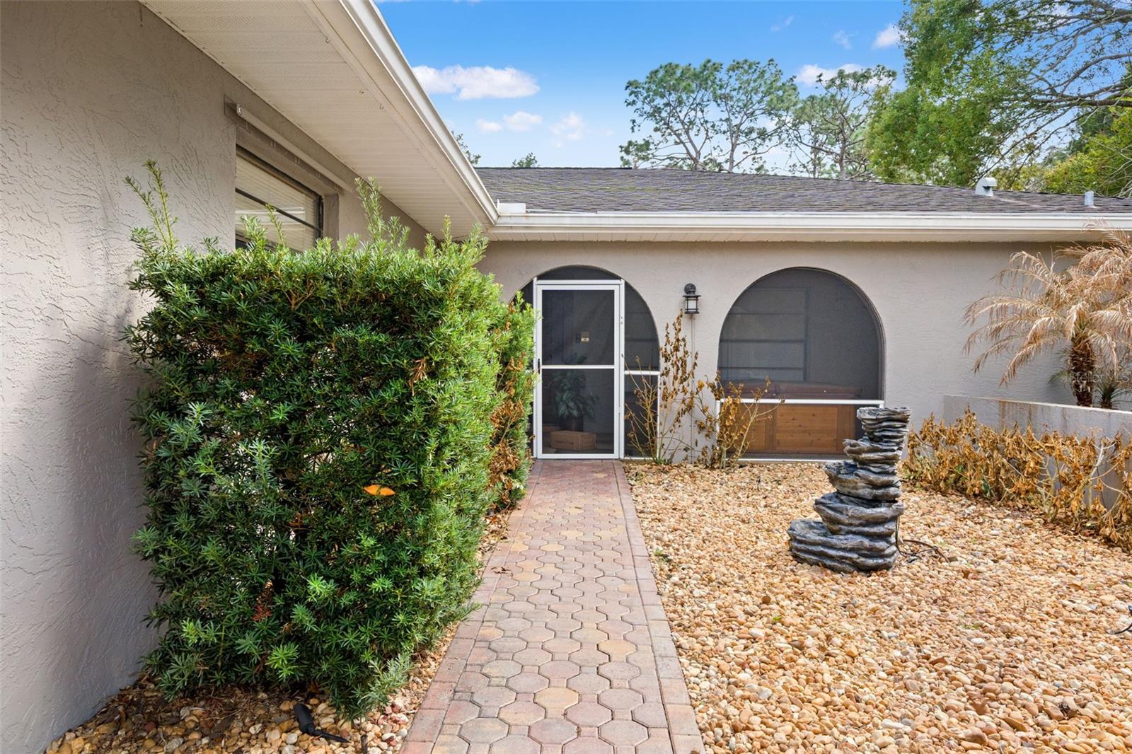 SPRING HILL UNIT 11 BLK 712 LOT 2 - Residential