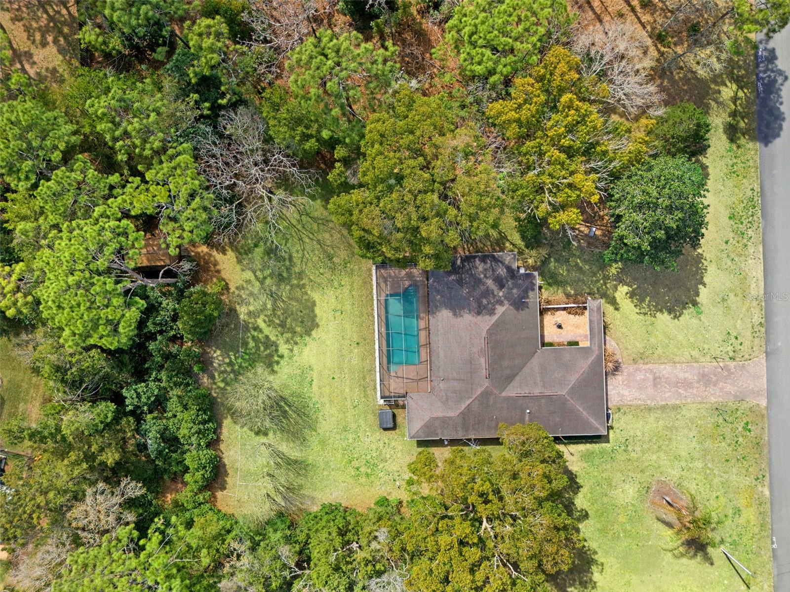 SPRING HILL UNIT 11 BLK 712 LOT 2 - Residential