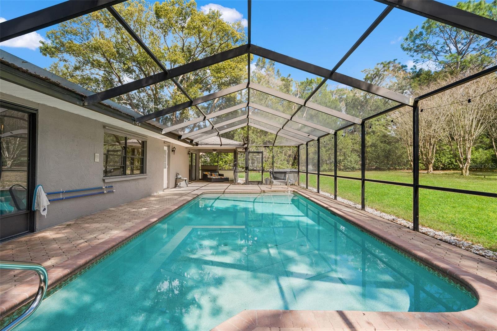 SPRING HILL UNIT 11 BLK 712 LOT 2 - Residential