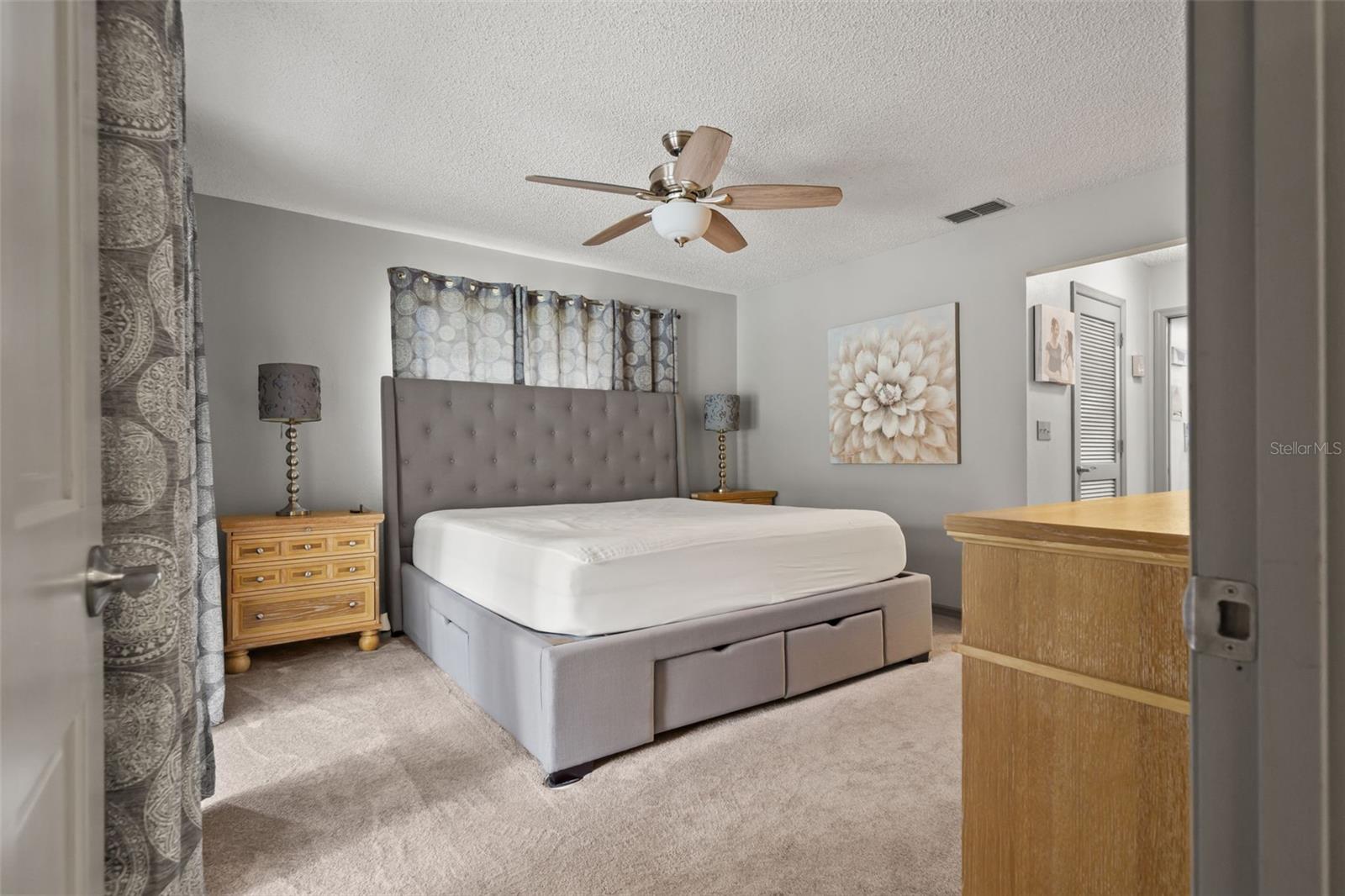 SPRING HILL UNIT 11 BLK 712 LOT 2 - Residential