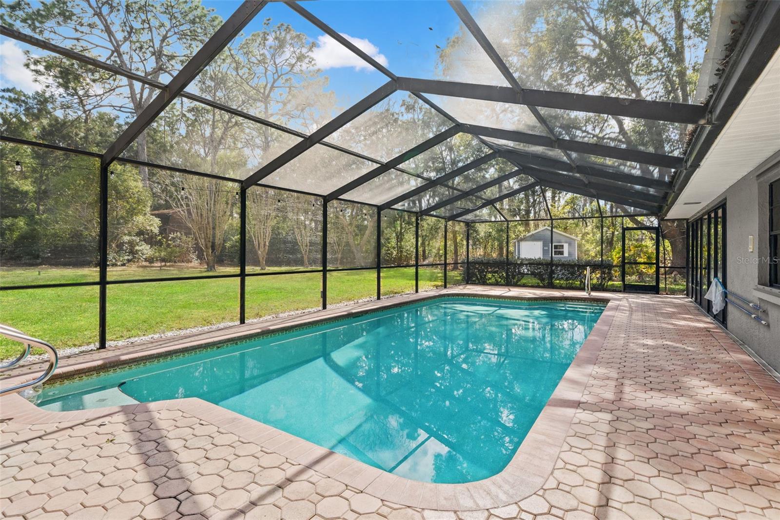 SPRING HILL UNIT 11 BLK 712 LOT 2 - Residential