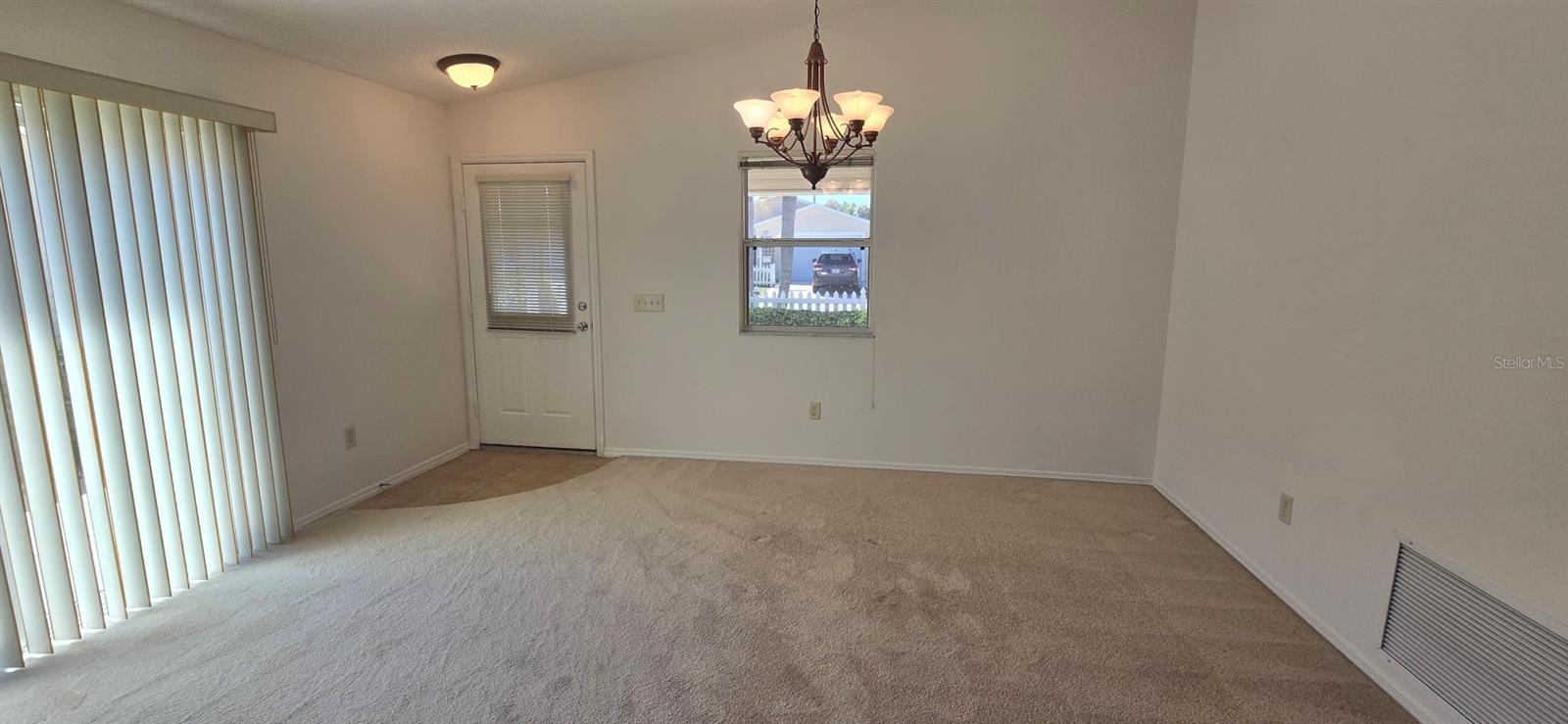 1009 RIDGEVILLE ROAD