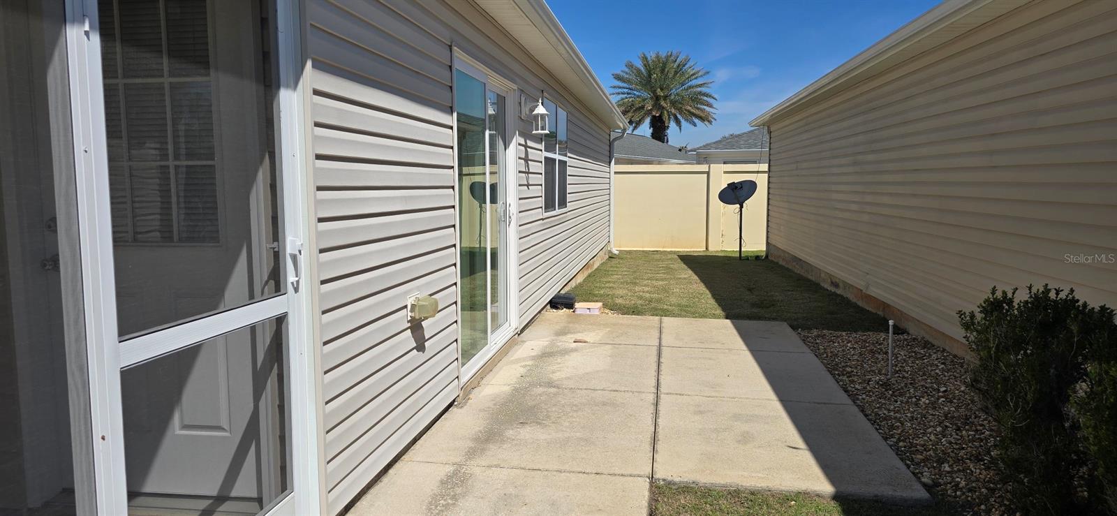 1009 RIDGEVILLE ROAD