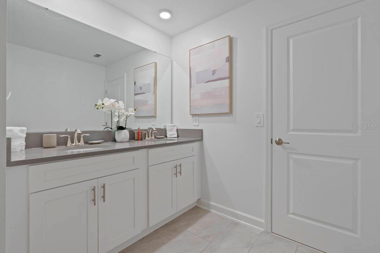 COVE AT STOREY LAKE 4 - Residential