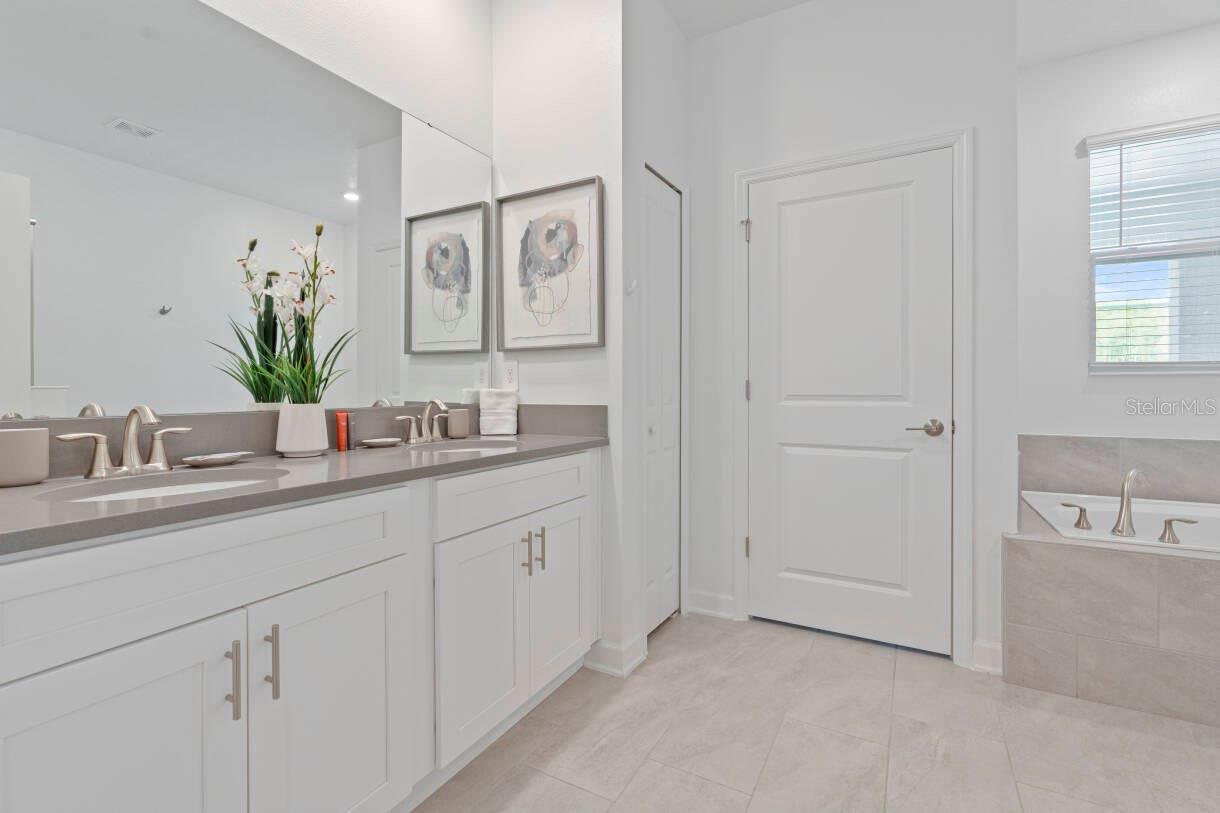 COVE AT STOREY LAKE 4 - Residential