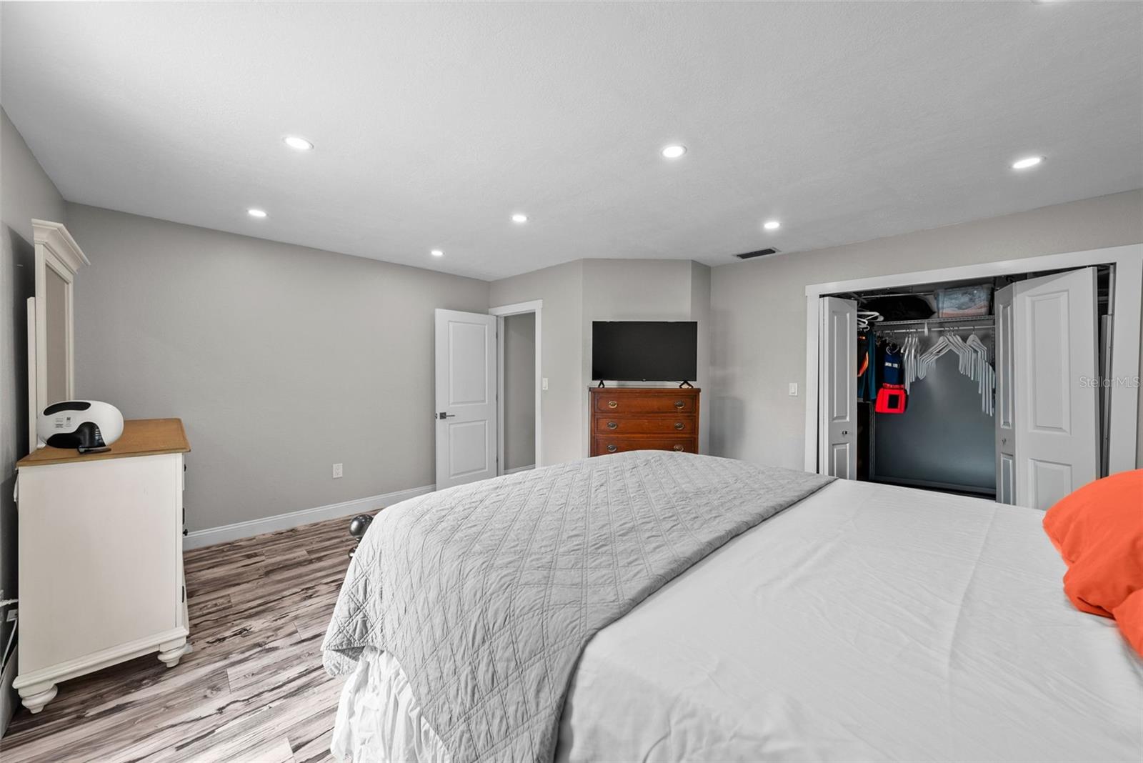 NORMCO CONDO - Residential