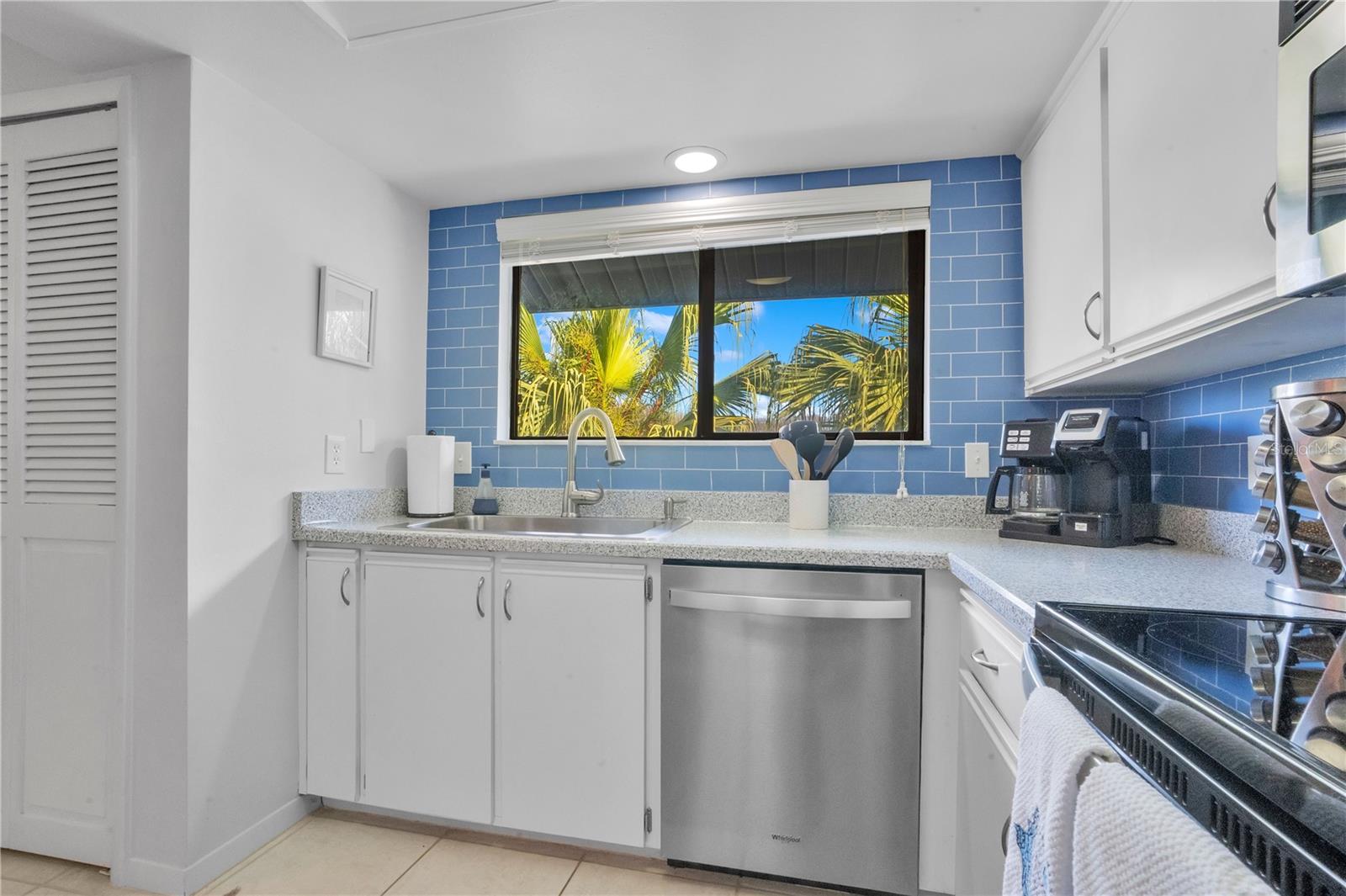 SEA WOODS CONDO PH 01 & 02 - Residential