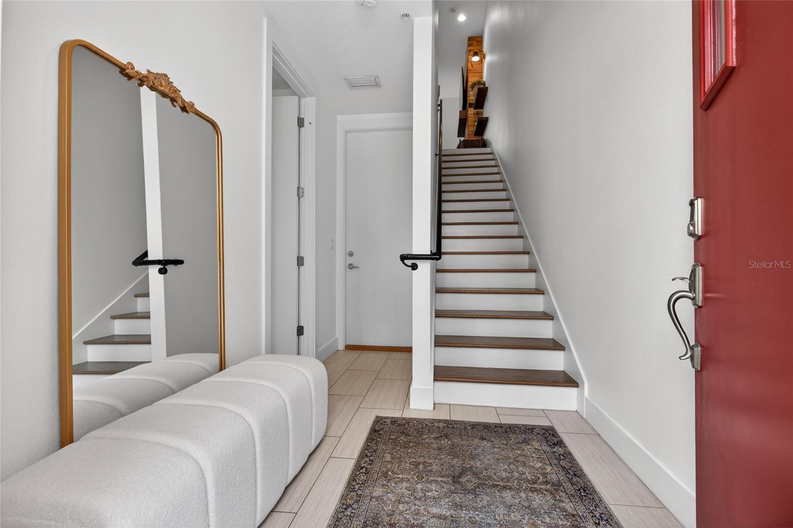 ARLINGTON & 8TH TWNHMS - Residential