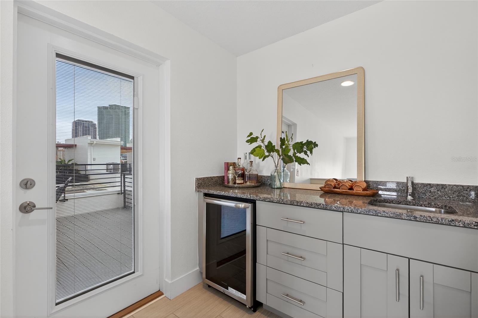 ARLINGTON & 8TH TWNHMS - Residential