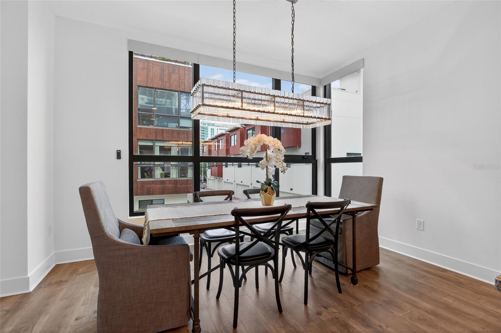 ARLINGTON & 8TH TWNHMS - Residential