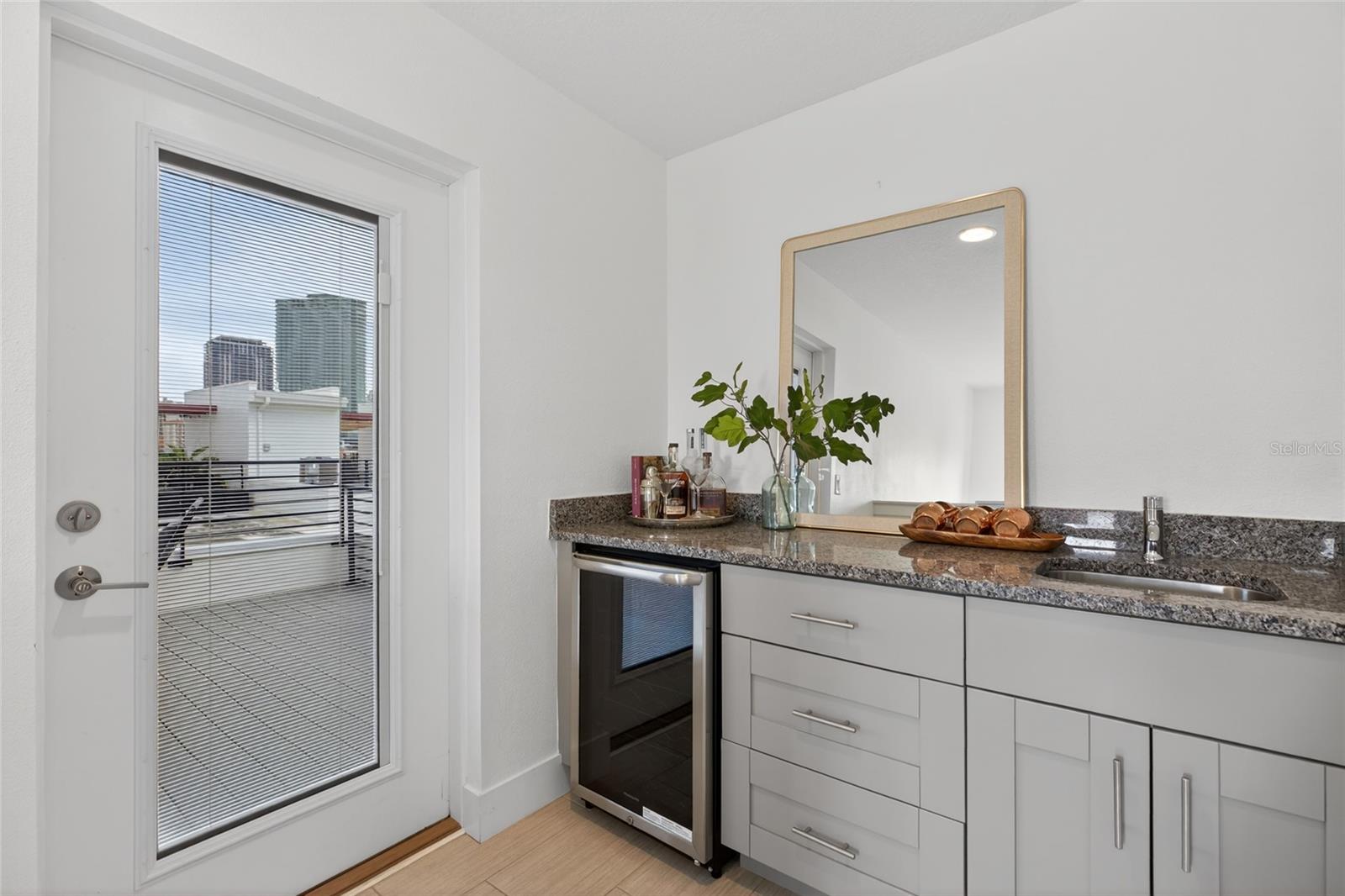 ARLINGTON & 8TH TWNHMS - Residential