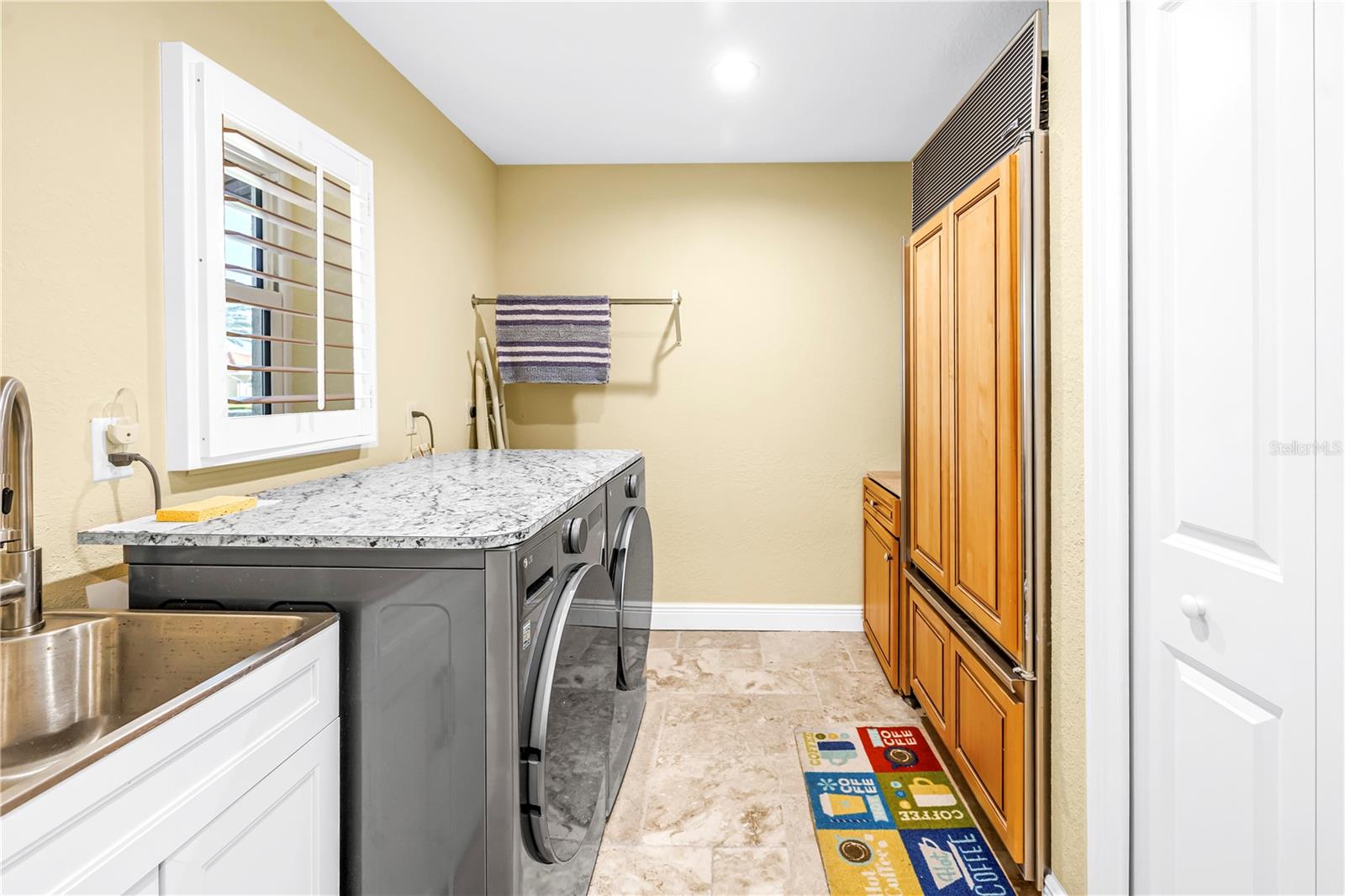 VENETIAN ISLES - Residential