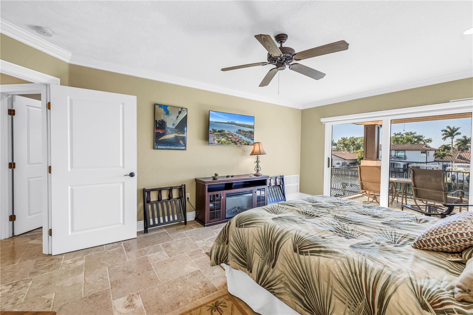 VENETIAN ISLES - Residential