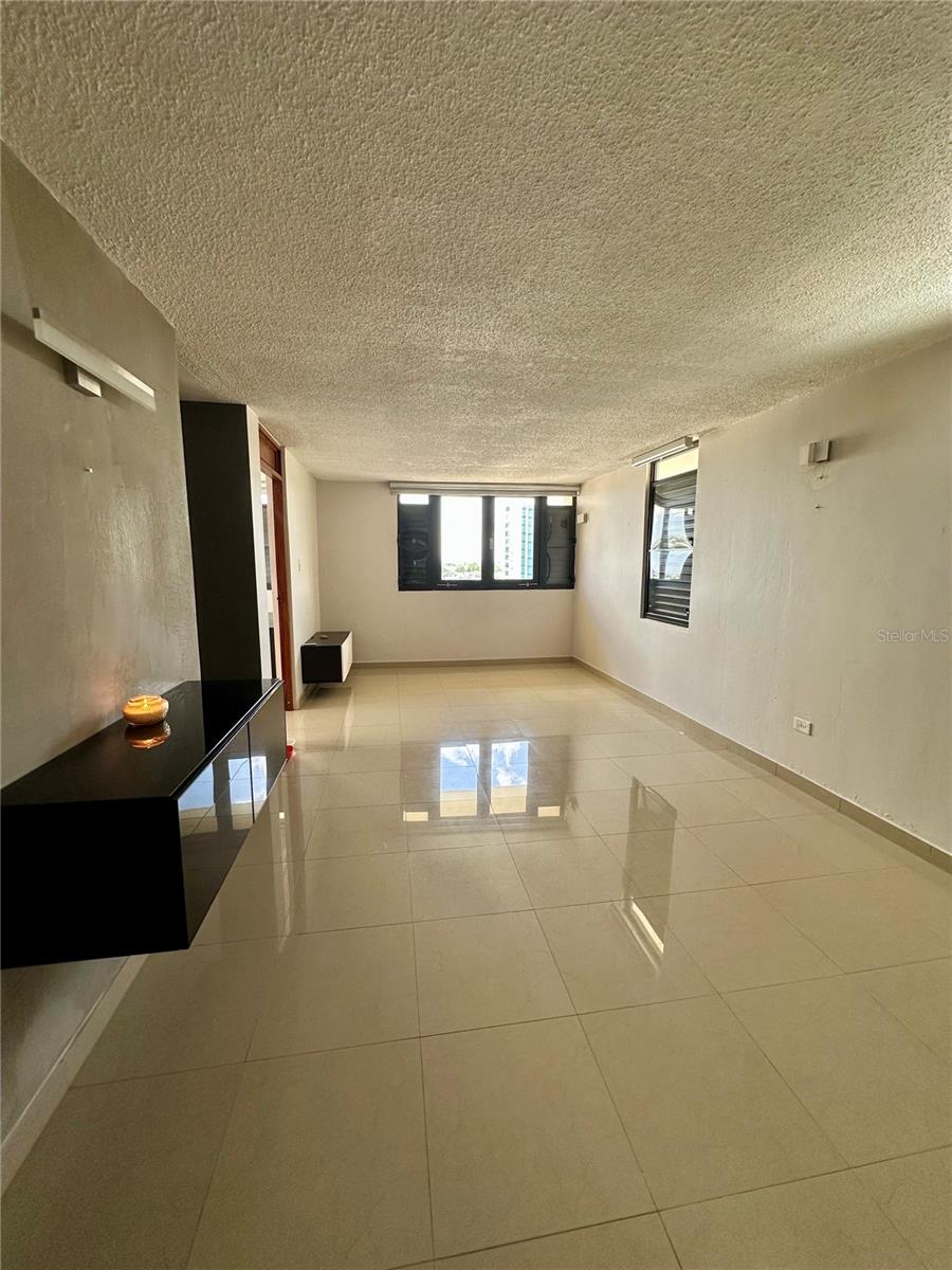171 CALLE SAN JORGE Ph702