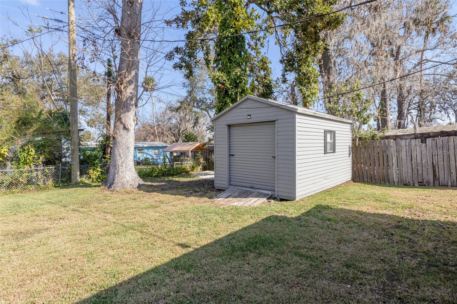 RIDGECREST UNIT 01 - Residential