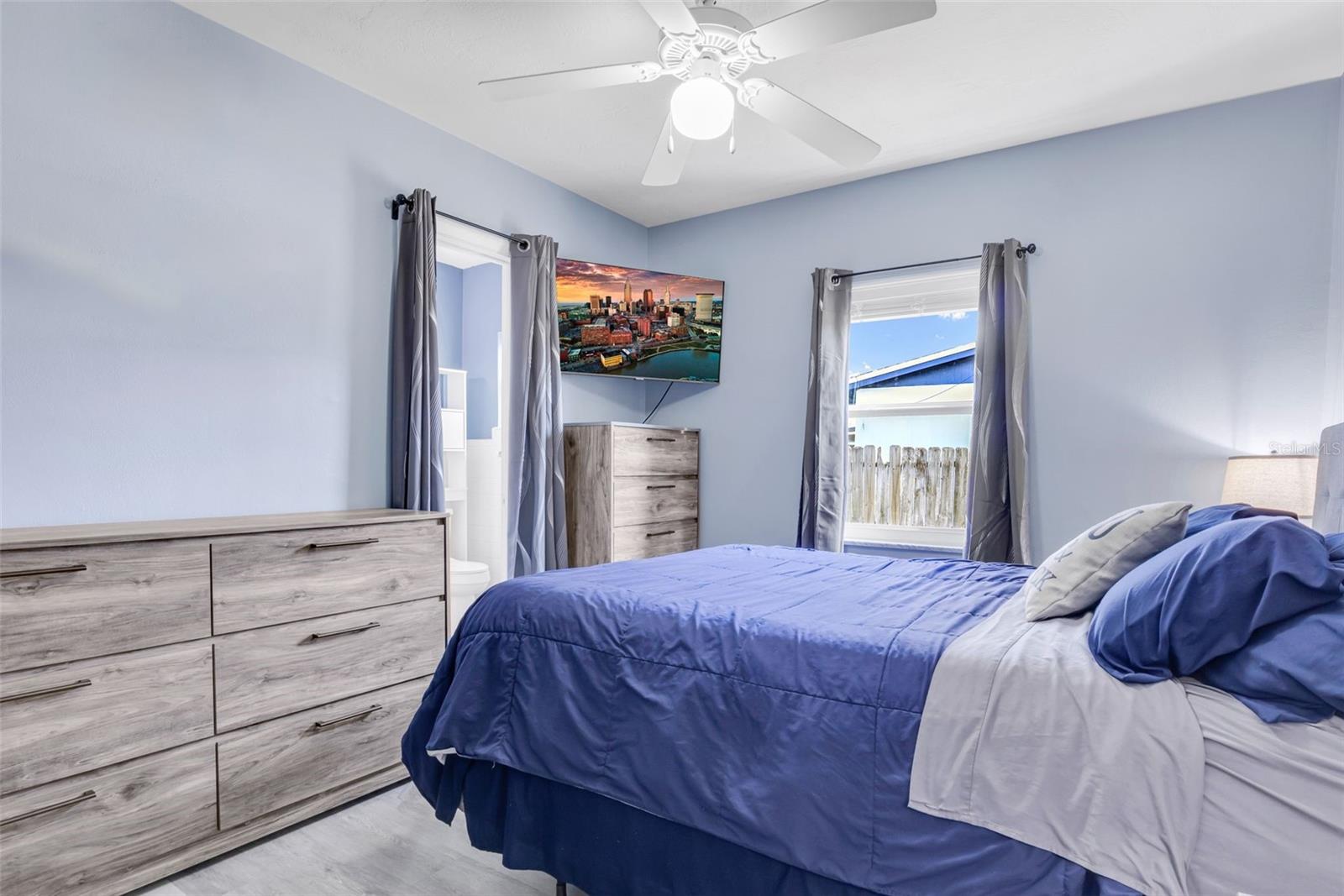 RIDGECREST UNIT 01 - Residential