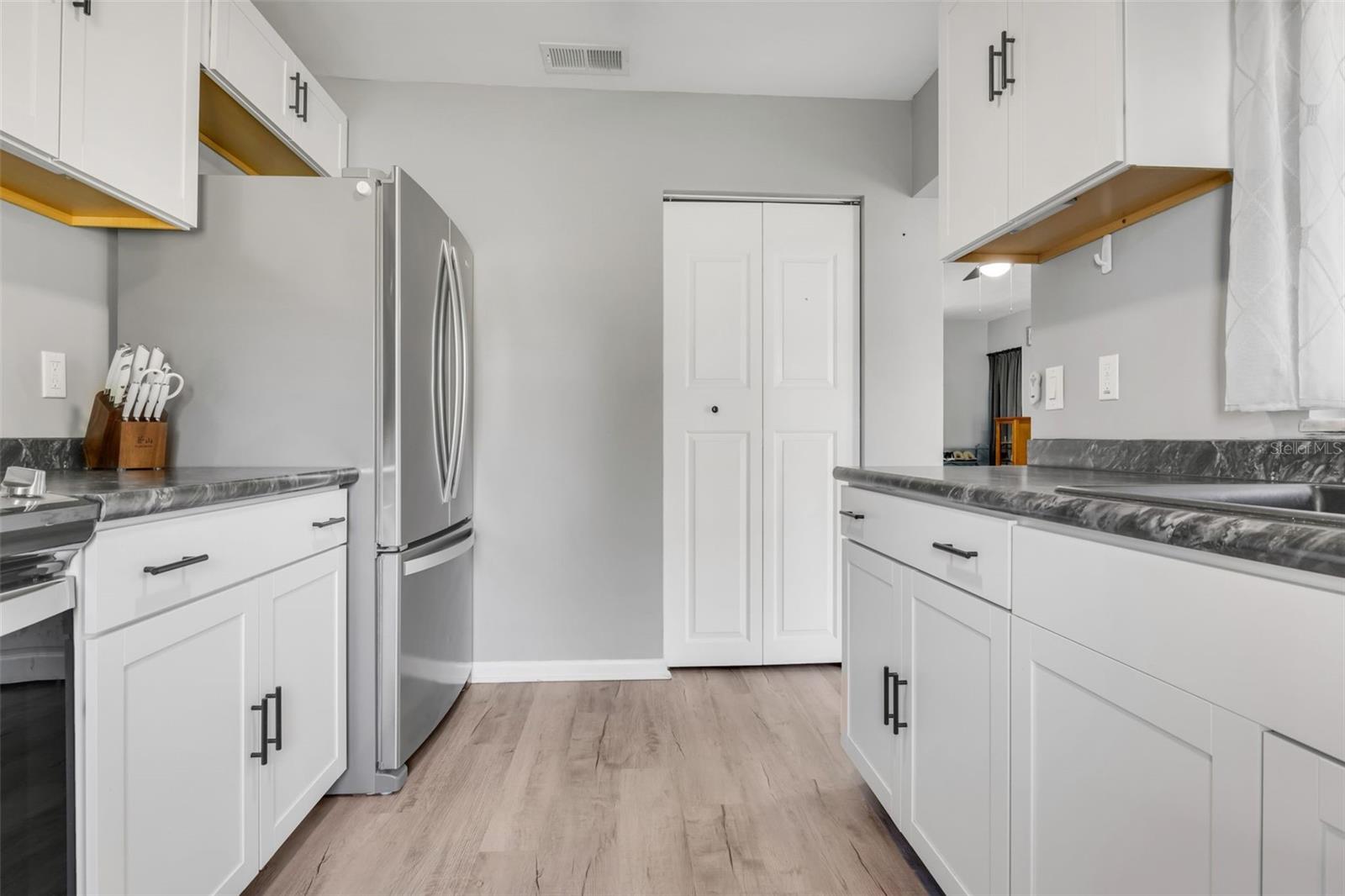 RIDGECREST UNIT 01 - Residential