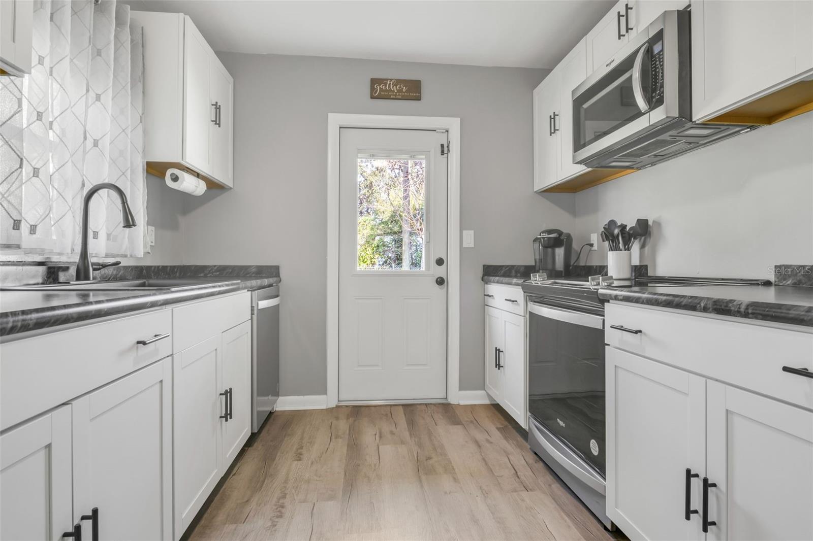 RIDGECREST UNIT 01 - Residential