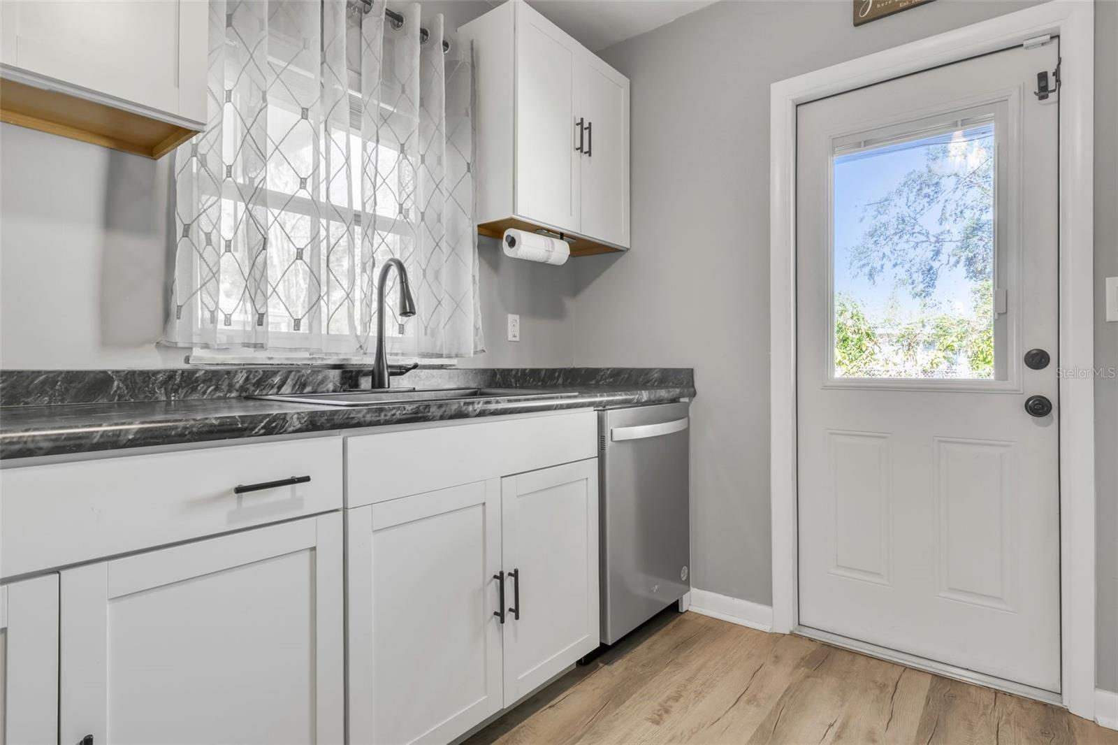 RIDGECREST UNIT 01 - Residential