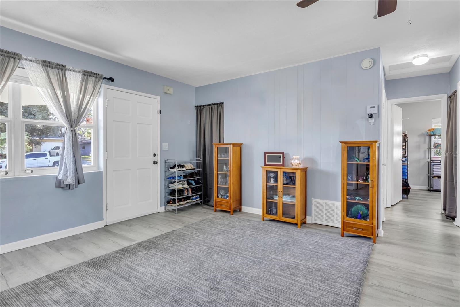 RIDGECREST UNIT 01 - Residential