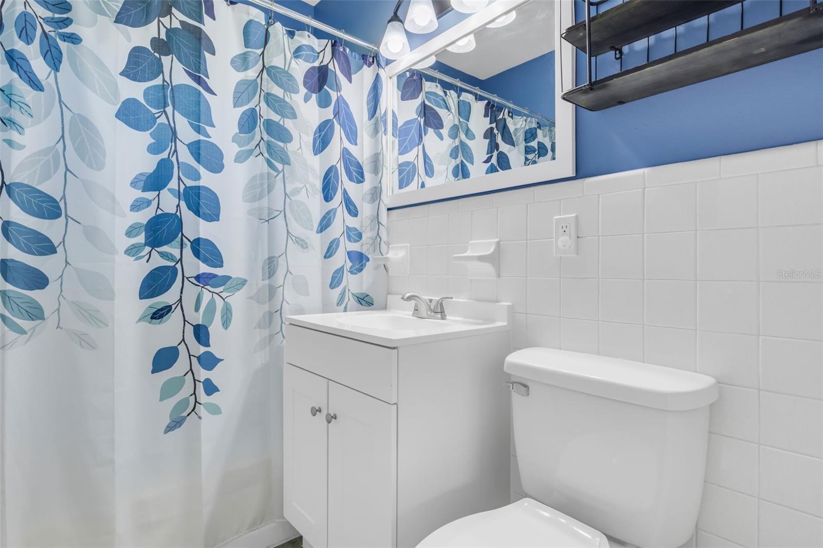 RIDGECREST UNIT 01 - Residential