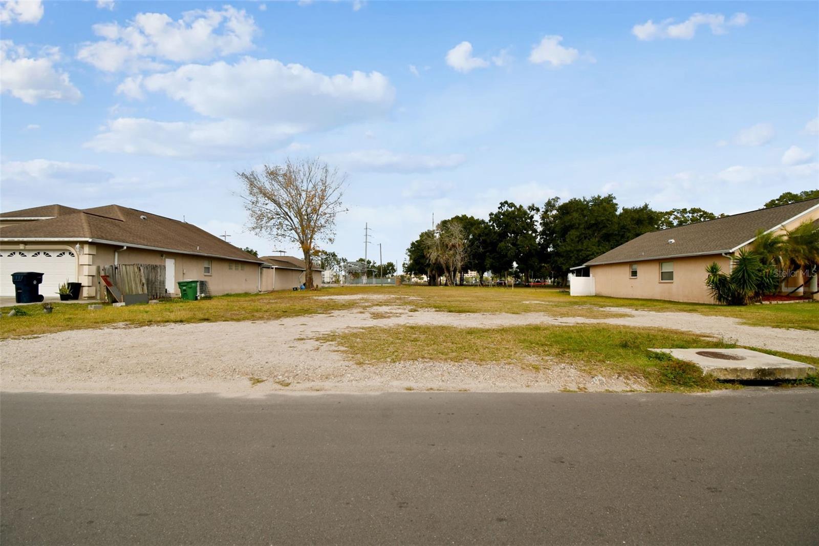 FAIR GROUND FARMS - Land