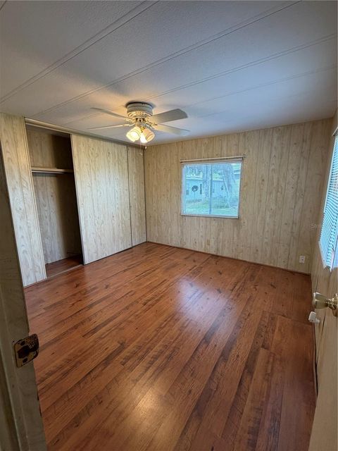 Tiny photo for 5562 Lansing Drive, Wildwood, FL 34785 (MLS # TB8492496)