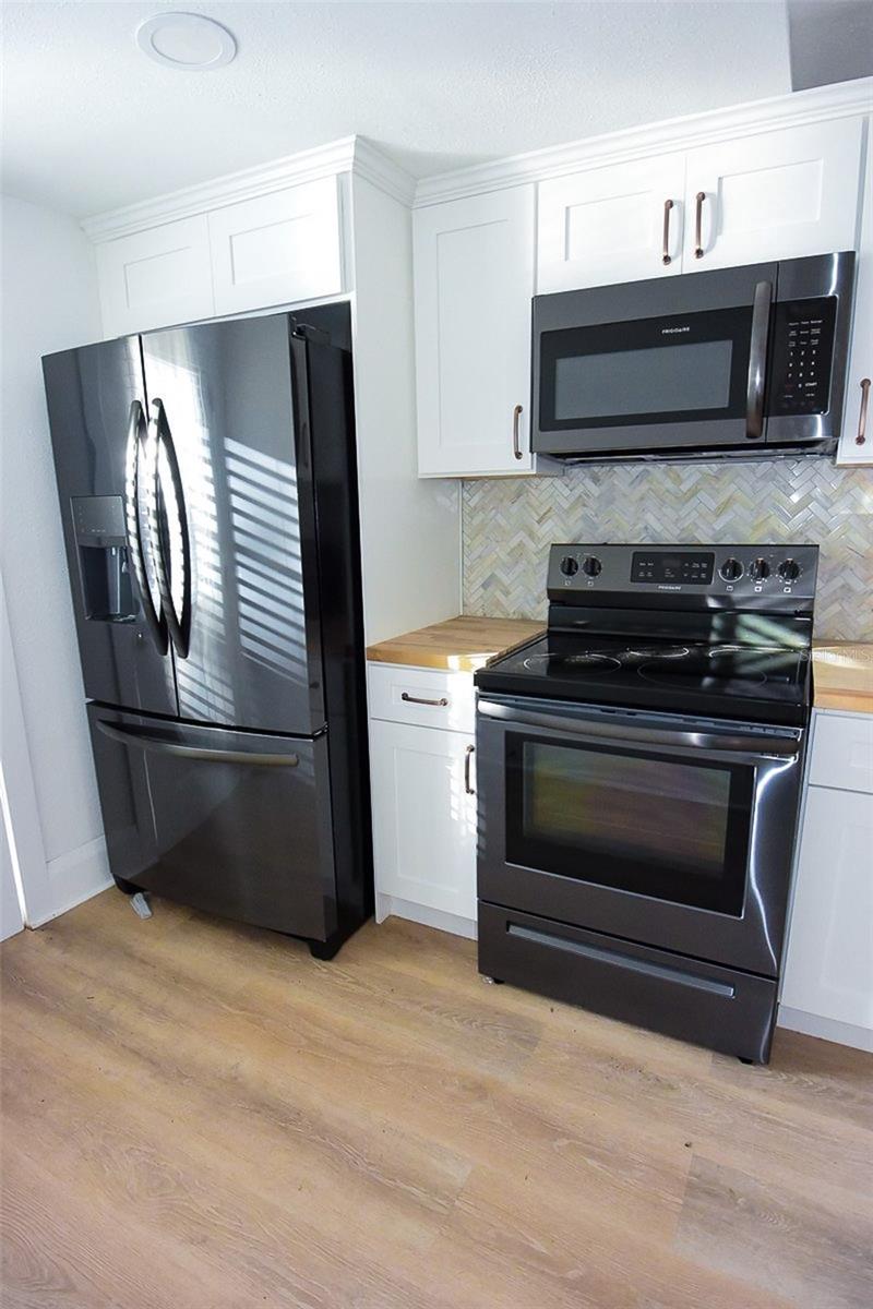 ARLINGTON HEIGHTS - Residential