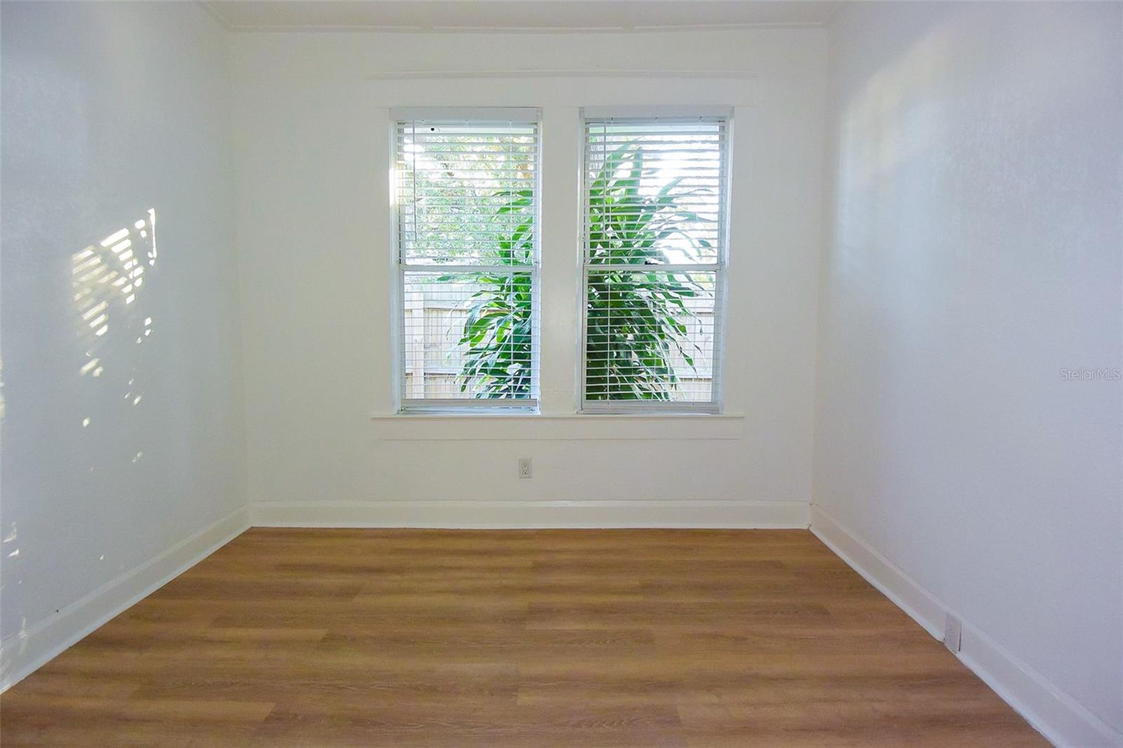 ARLINGTON HEIGHTS - Residential