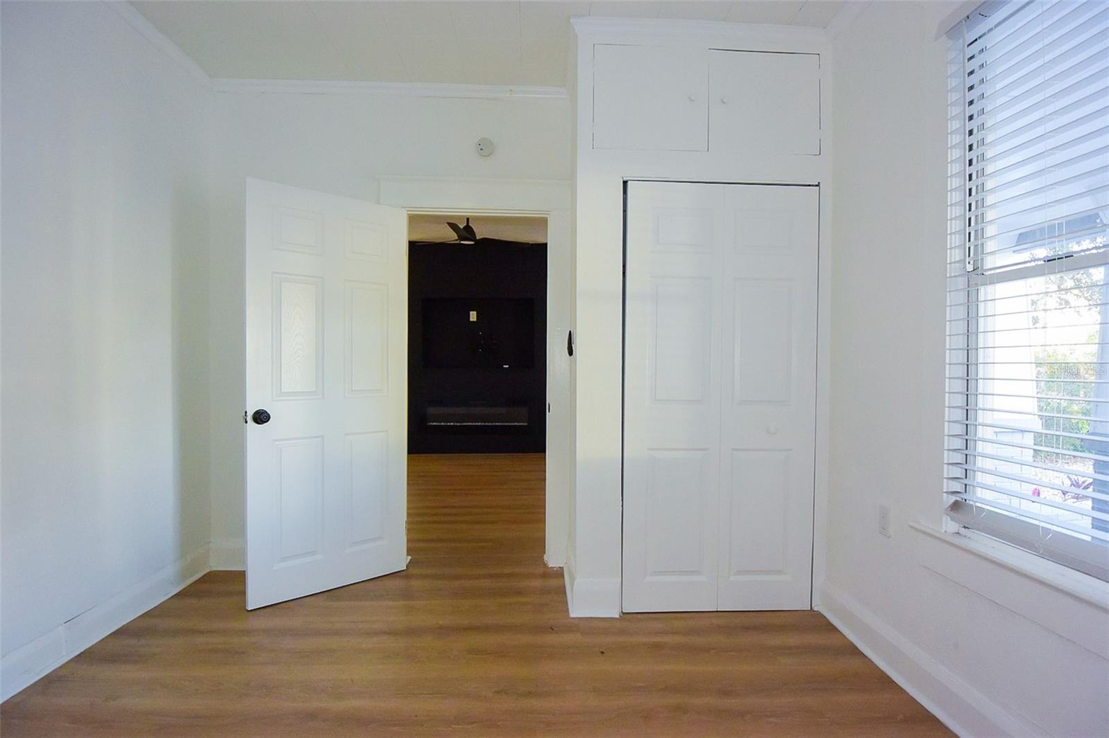 ARLINGTON HEIGHTS - Residential