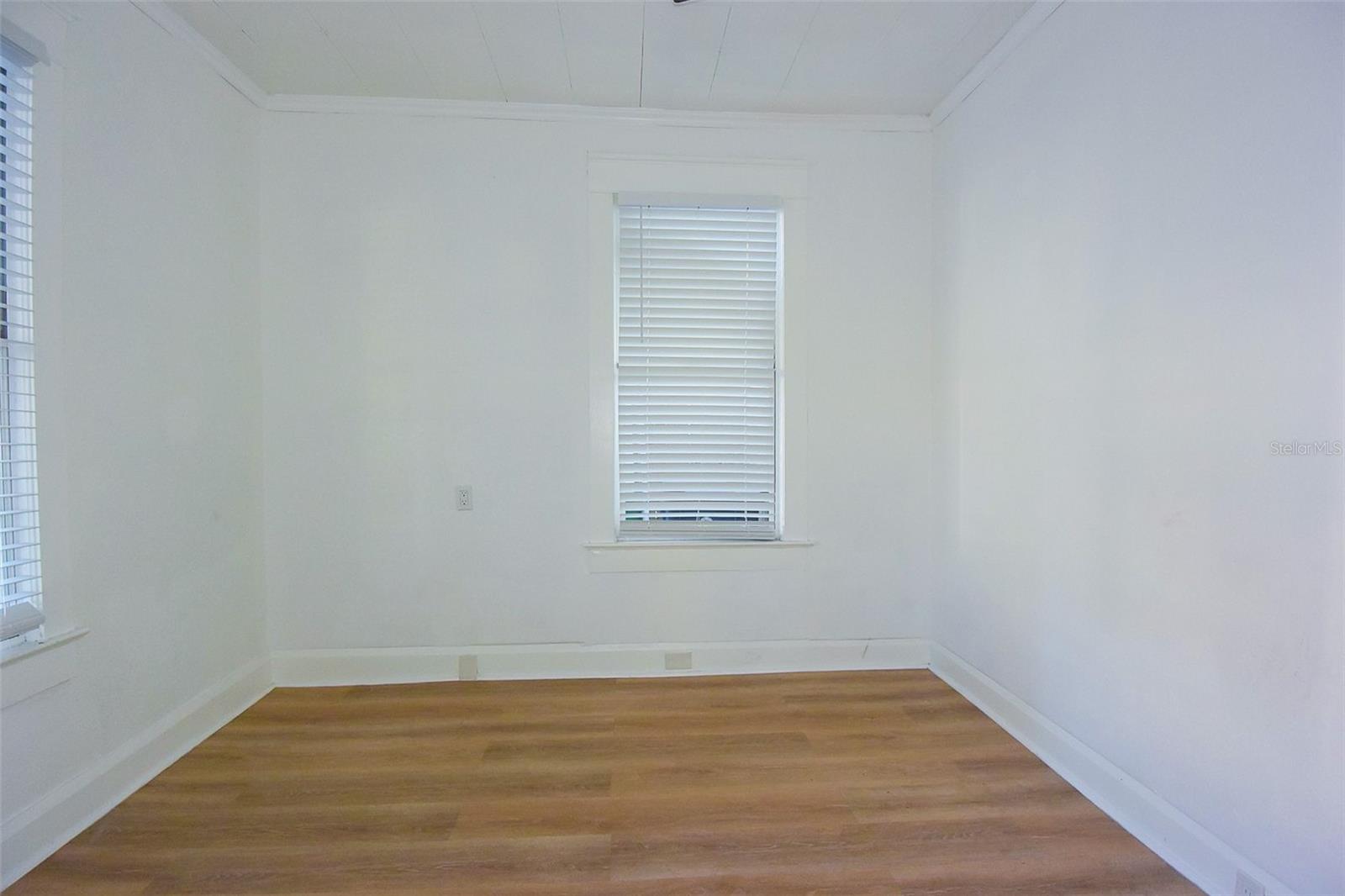 ARLINGTON HEIGHTS - Residential