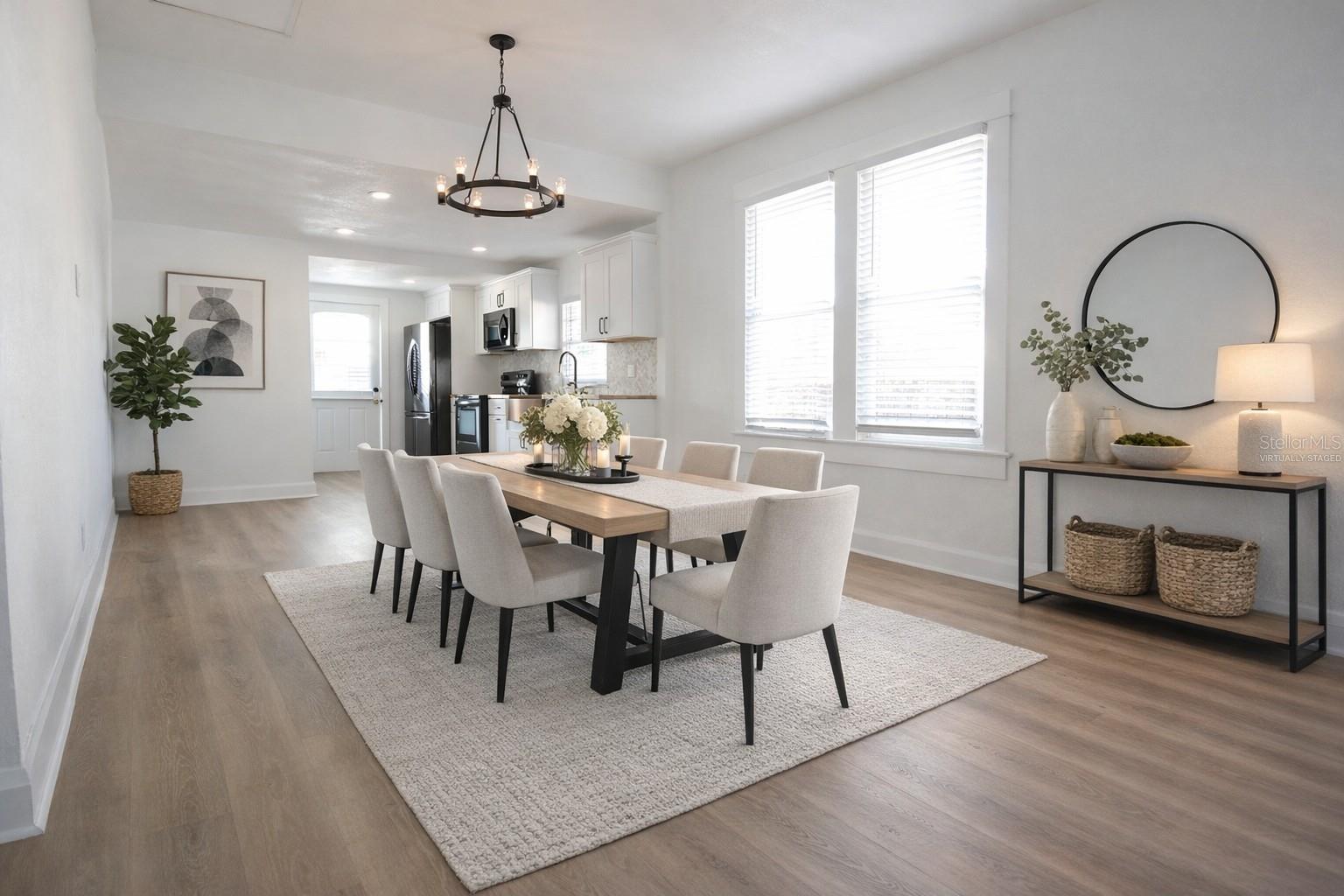 ARLINGTON HEIGHTS - Residential