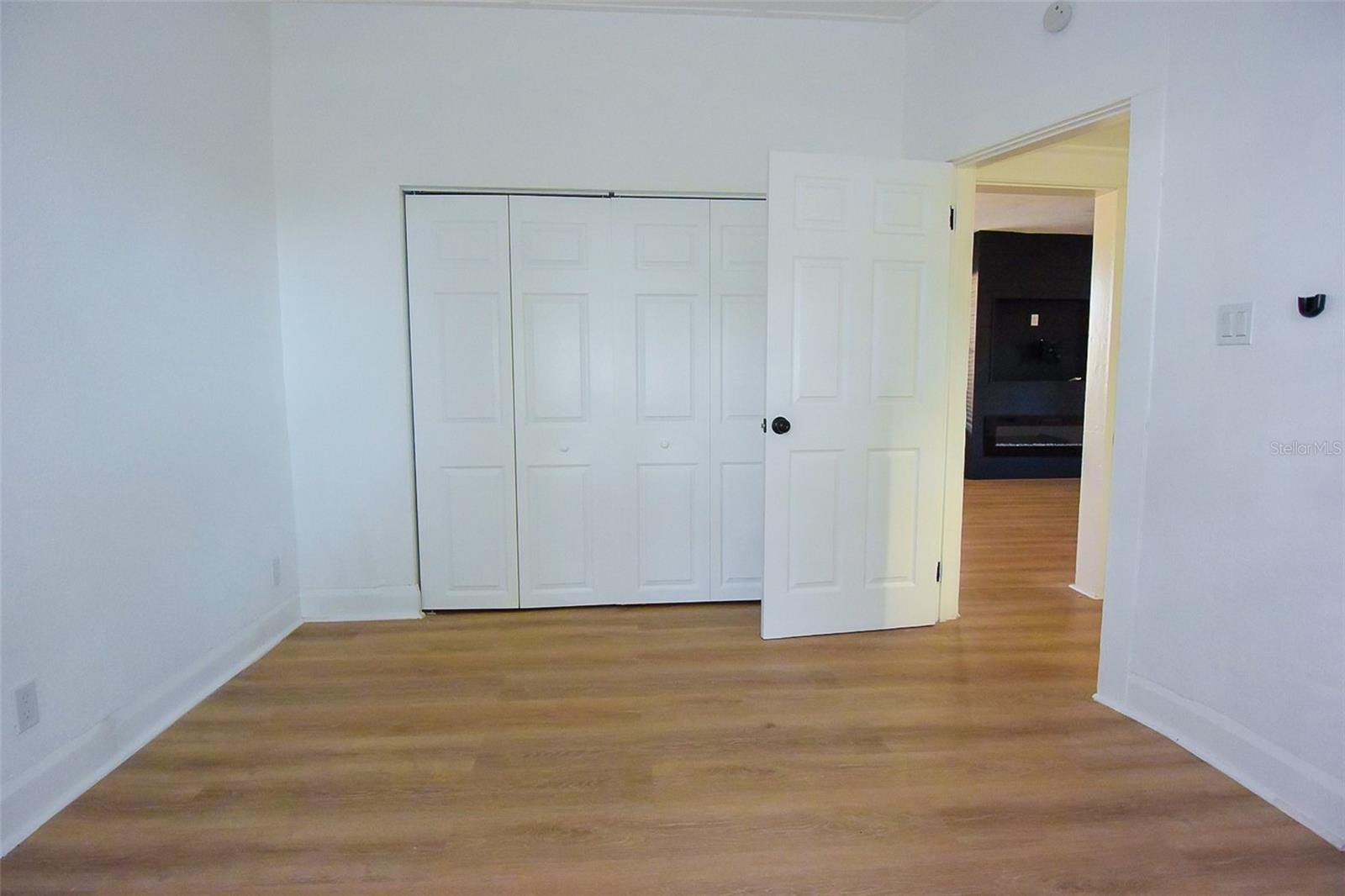 ARLINGTON HEIGHTS - Residential