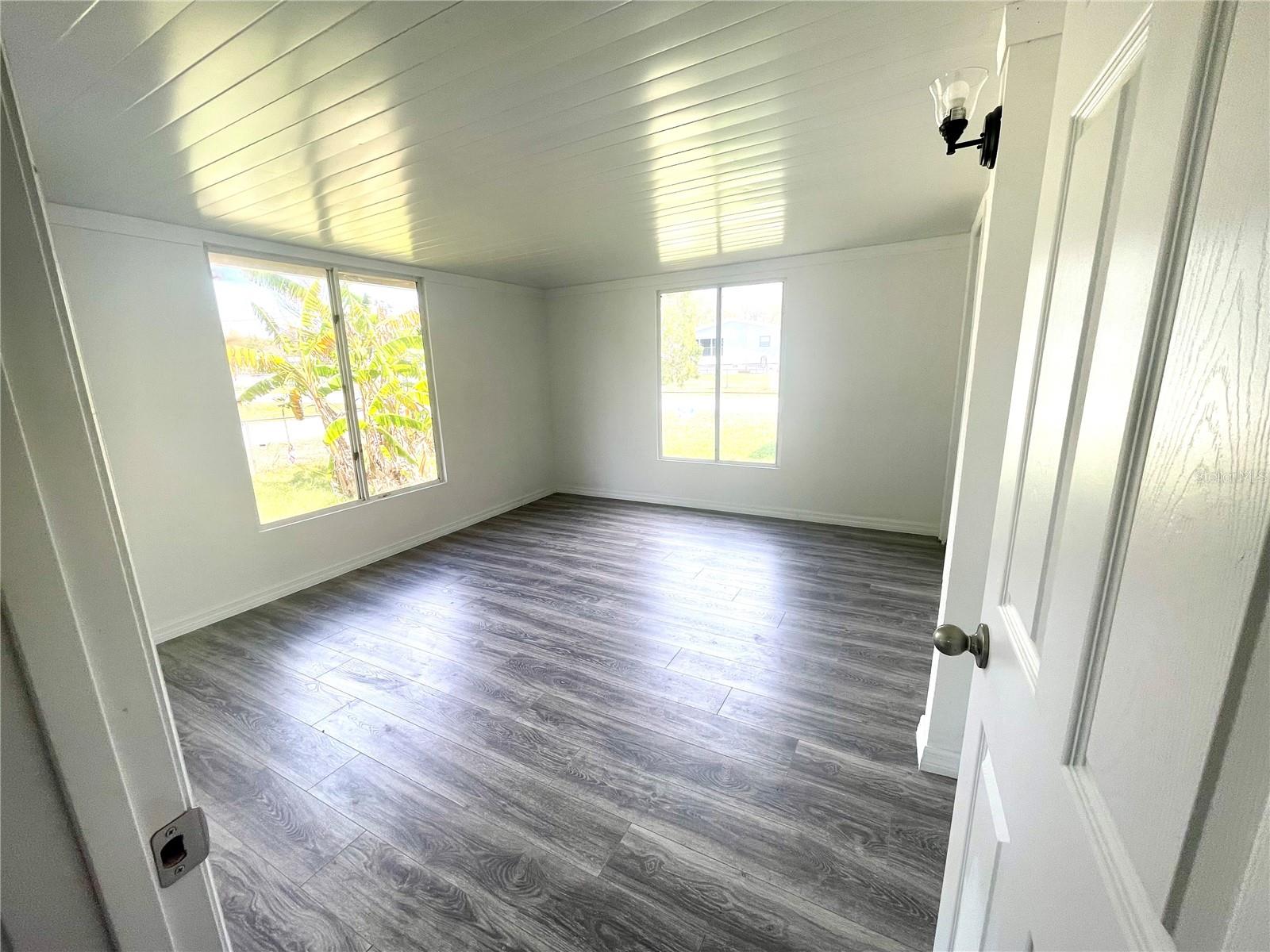 LAKE BRYANT SHORES - Residential