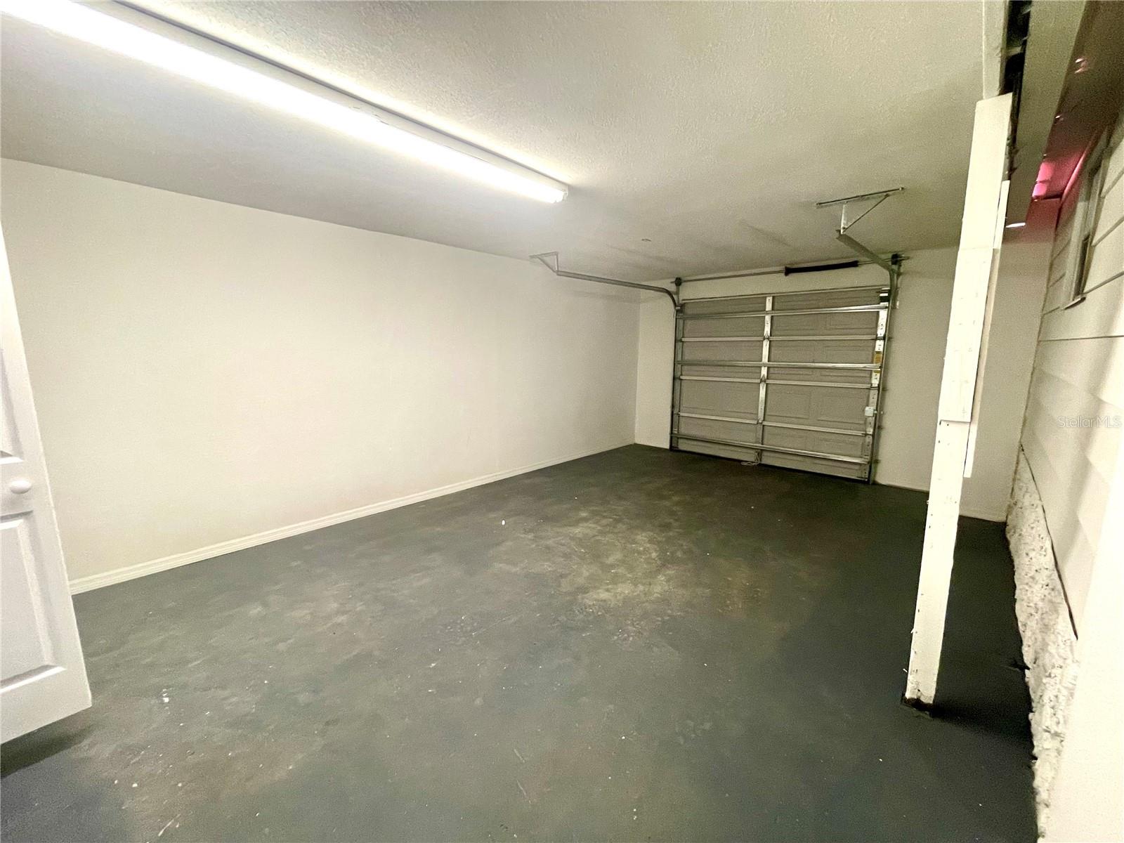 LAKE BRYANT SHORES - Residential