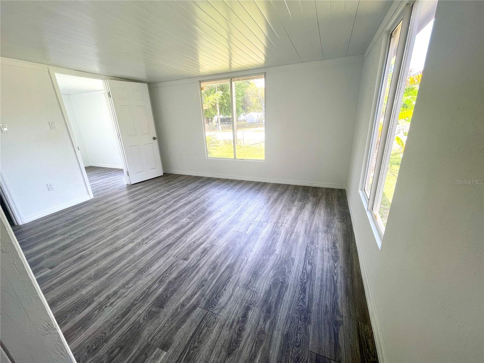 LAKE BRYANT SHORES - Residential