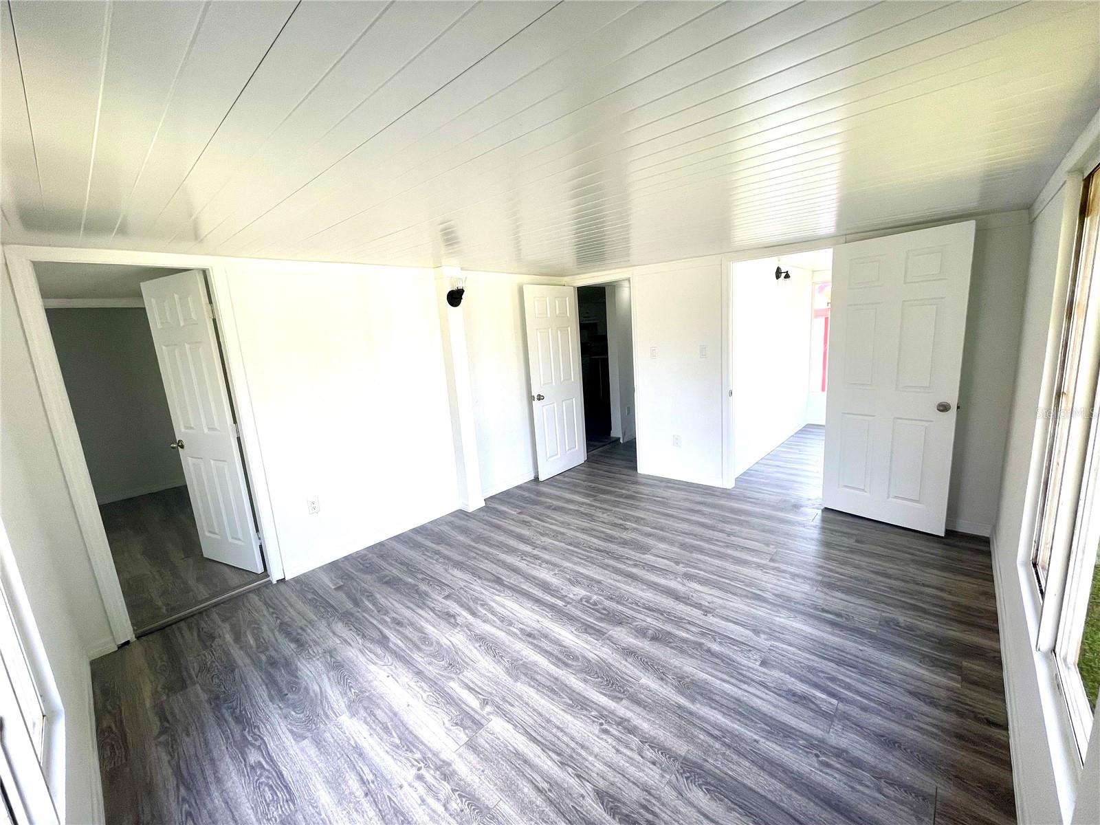 LAKE BRYANT SHORES - Residential