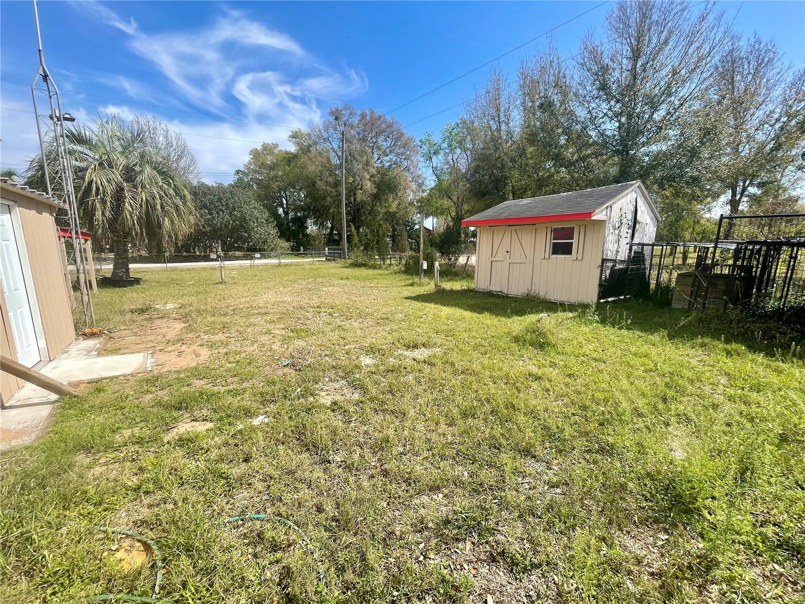 LAKE BRYANT SHORES - Residential